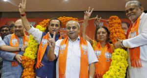 BJP’s state Legislative Party elects Vijay Rupani as the next CM in Gujrat