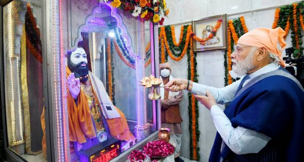 PM Modi visits Guru Ravidas Vishram Dham Temple in Delhi today