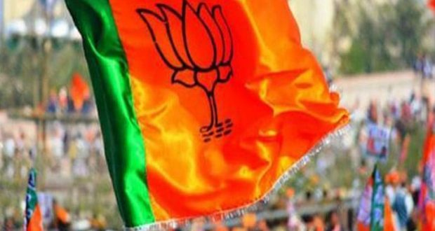 BJP सब जगह जीती लेकिन वाराणसी में  देखना पड़ा हार का सामना