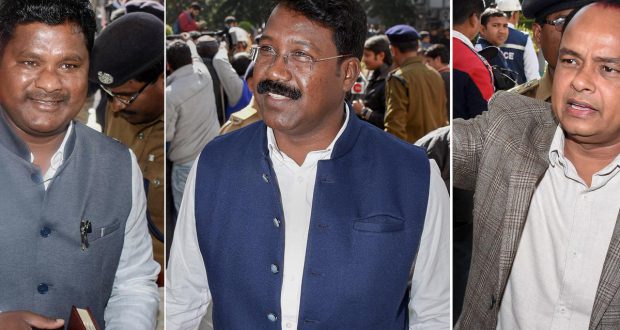 Congress suspends 3 Jharkhand MLAs held in West Bengal