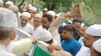कब्र तोड़ने पर मेरठ में माहौल बिगाड़ने की कोशिश.