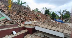 Indonesia’s Java island hit by strong earthquake