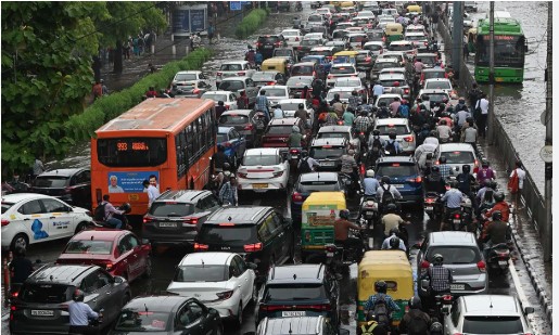 पानी में तैरती राजधानी की कहानी हालात की ज़बानी