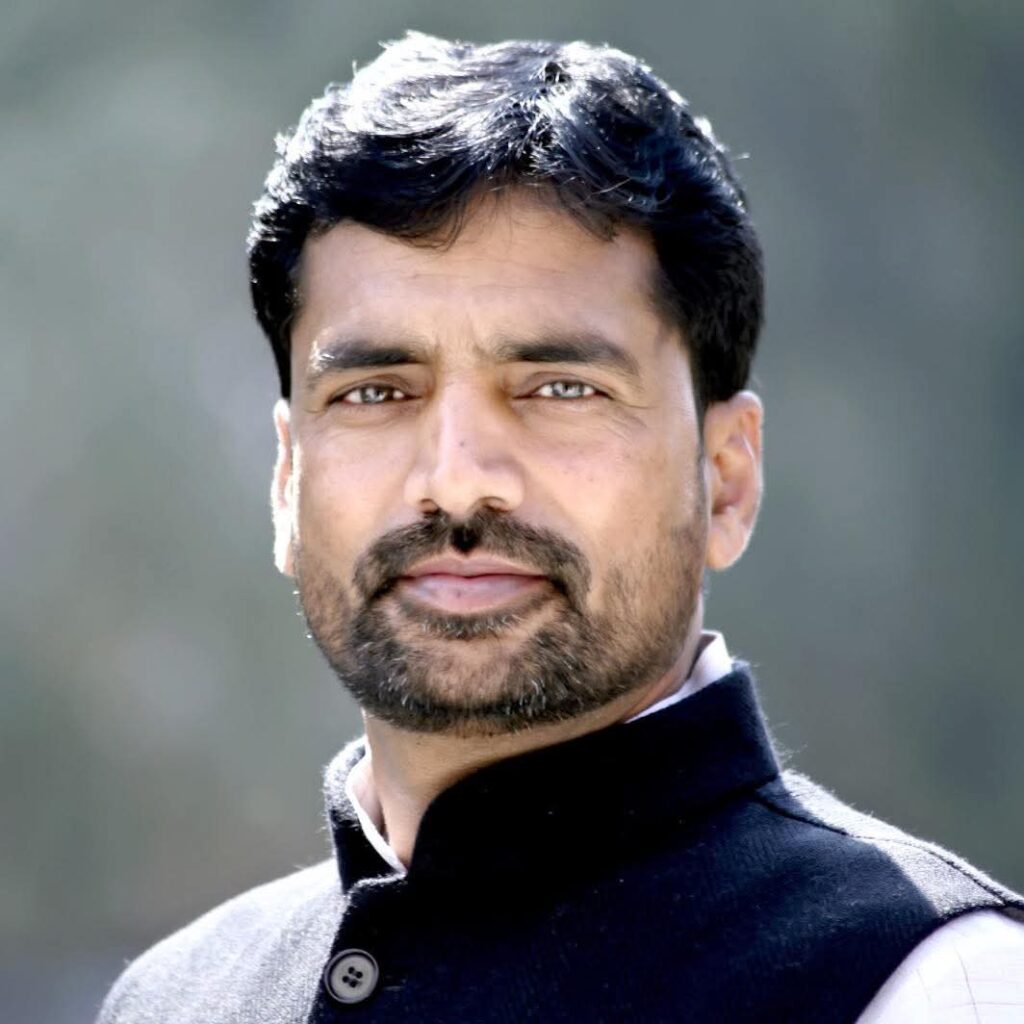 dr-bhagirath-mund-help