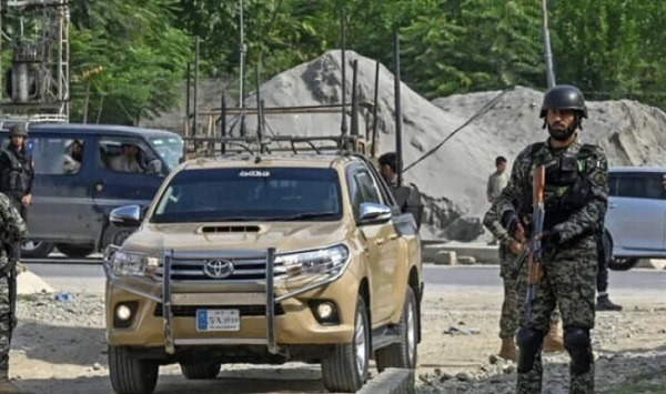 balochistan-pakistani-security-forces-police-offic