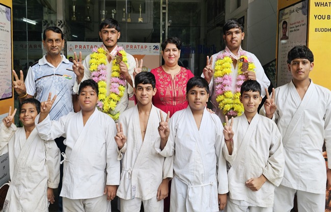 harshit-gold-nikhil-won-bronz