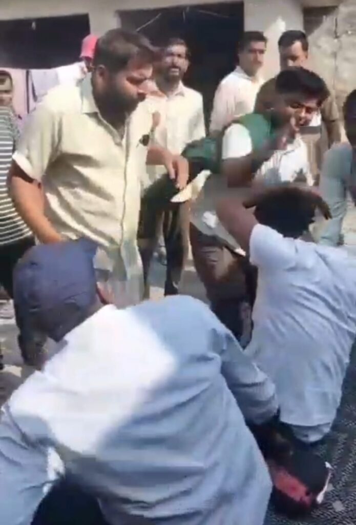 up-bijnor-je-beaten-video-vira