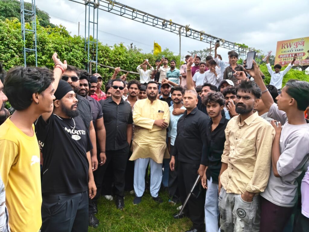 uk-rally-support-village-