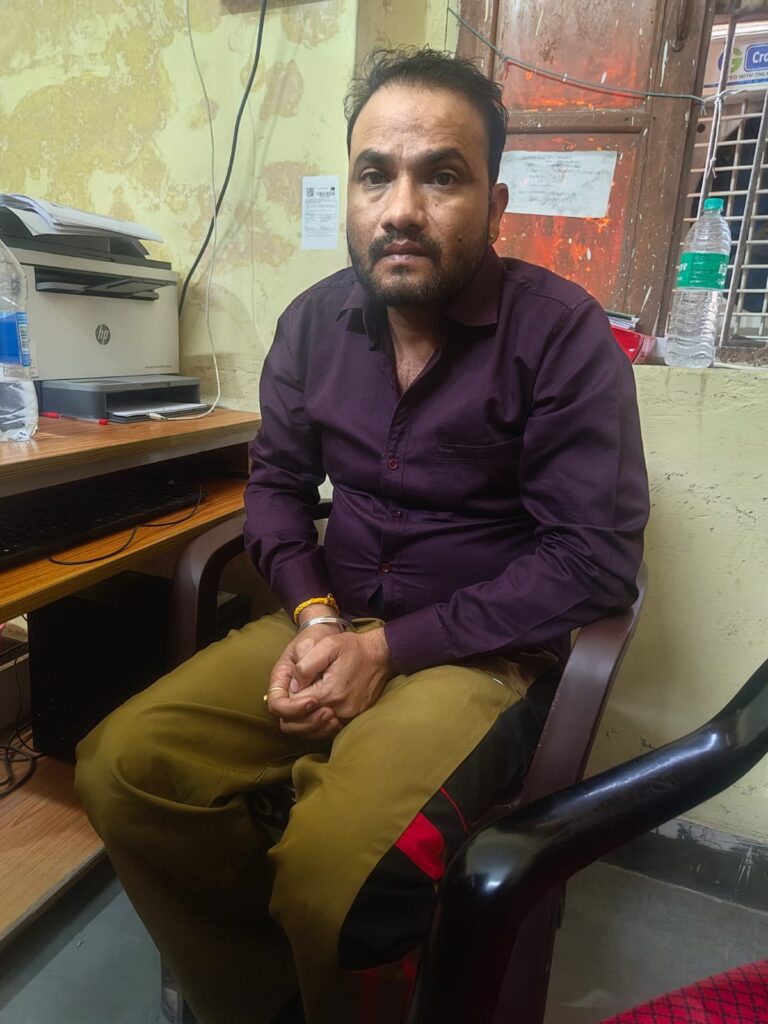 contractual-employee-of-panchayat-samiti-arrest