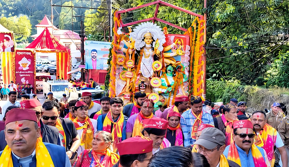 uk-grand-procession-goddess