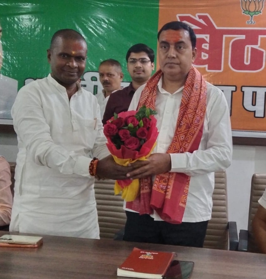 up-party-workers-mlc-elections